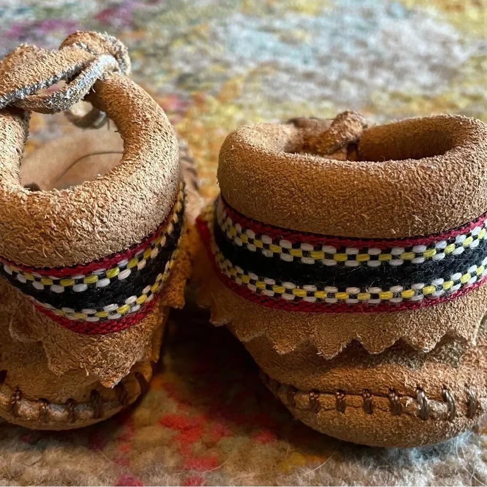 Vintage infant toddler minnetonka suede moccasins leather shoes sz 2